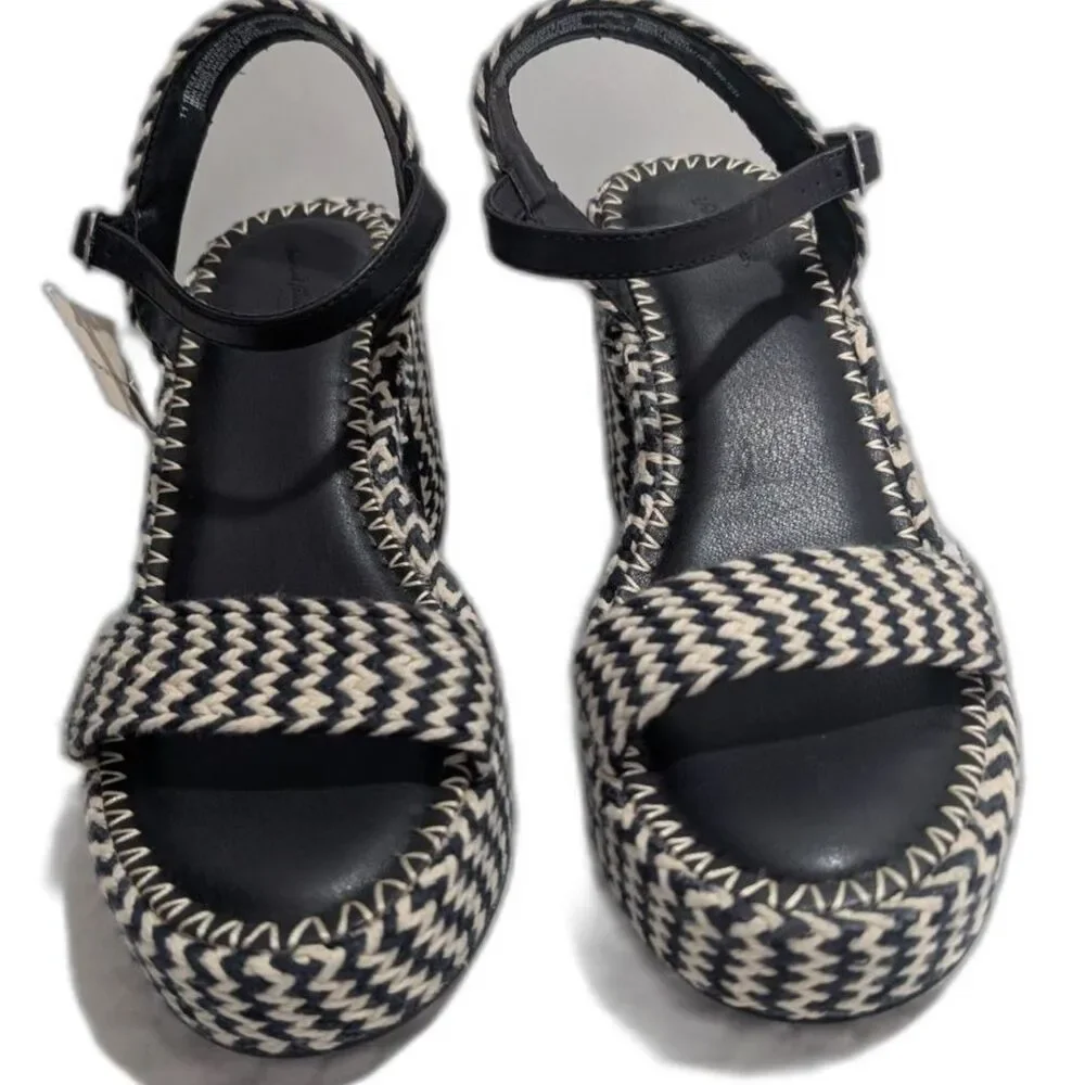 Women's Madeline Platform Heels -Universal Thread- Black Size Various